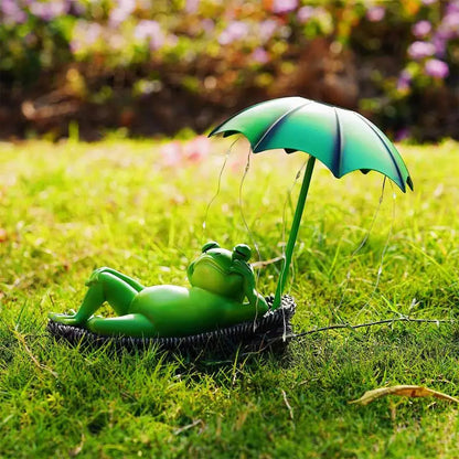 Solar Umbrella Frog Statue